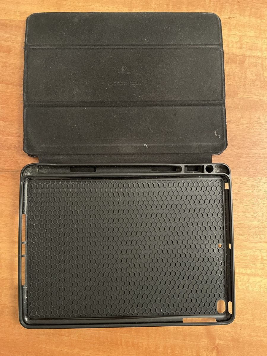 Apple Tablet PC: iPad 7, 128 GB, wifi, schwarz – Gebraucht aus chur von Chambaldi 4