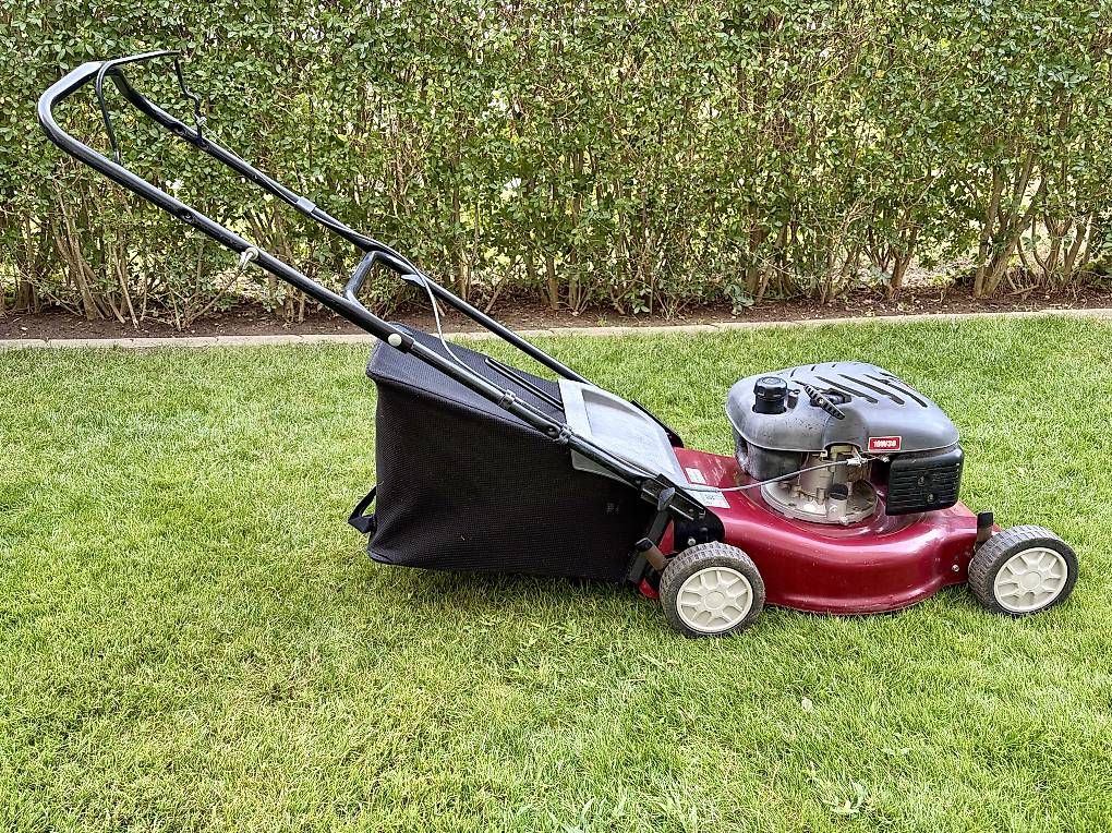 Mtd Rasenmäher: Benzin-Rasenmäher MTD ThorX 35 OHV – Gebraucht aus Aarau von Panda750