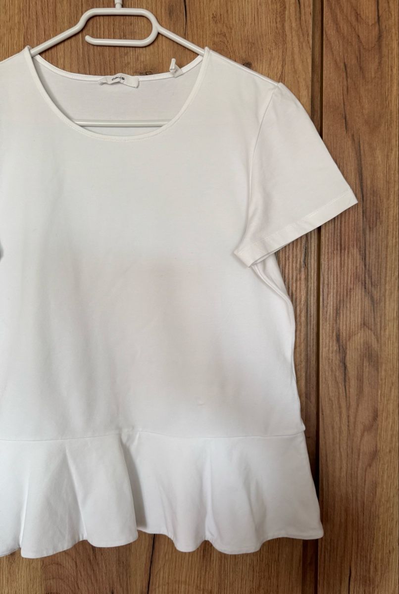 Opus T-Shirts: Opus T-Shirt Weiss Grösse 40 – Gebraucht aus Flumenthal von Krajan 1