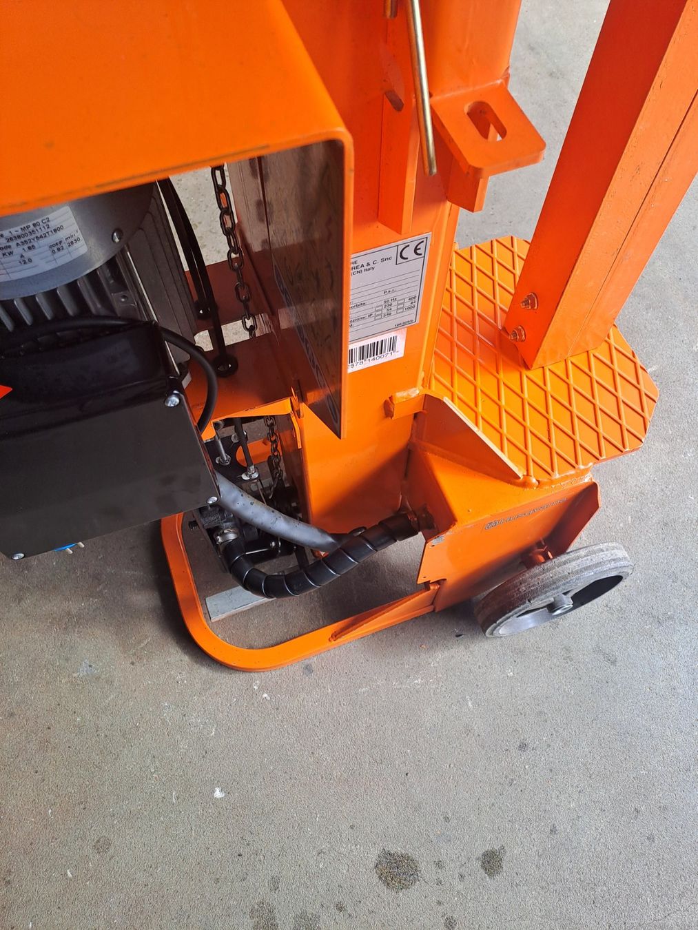 Tutte le macchine: Holzspalter 6.5 Ton – Usato da Grossdietwil venduto da Appaloosa 4