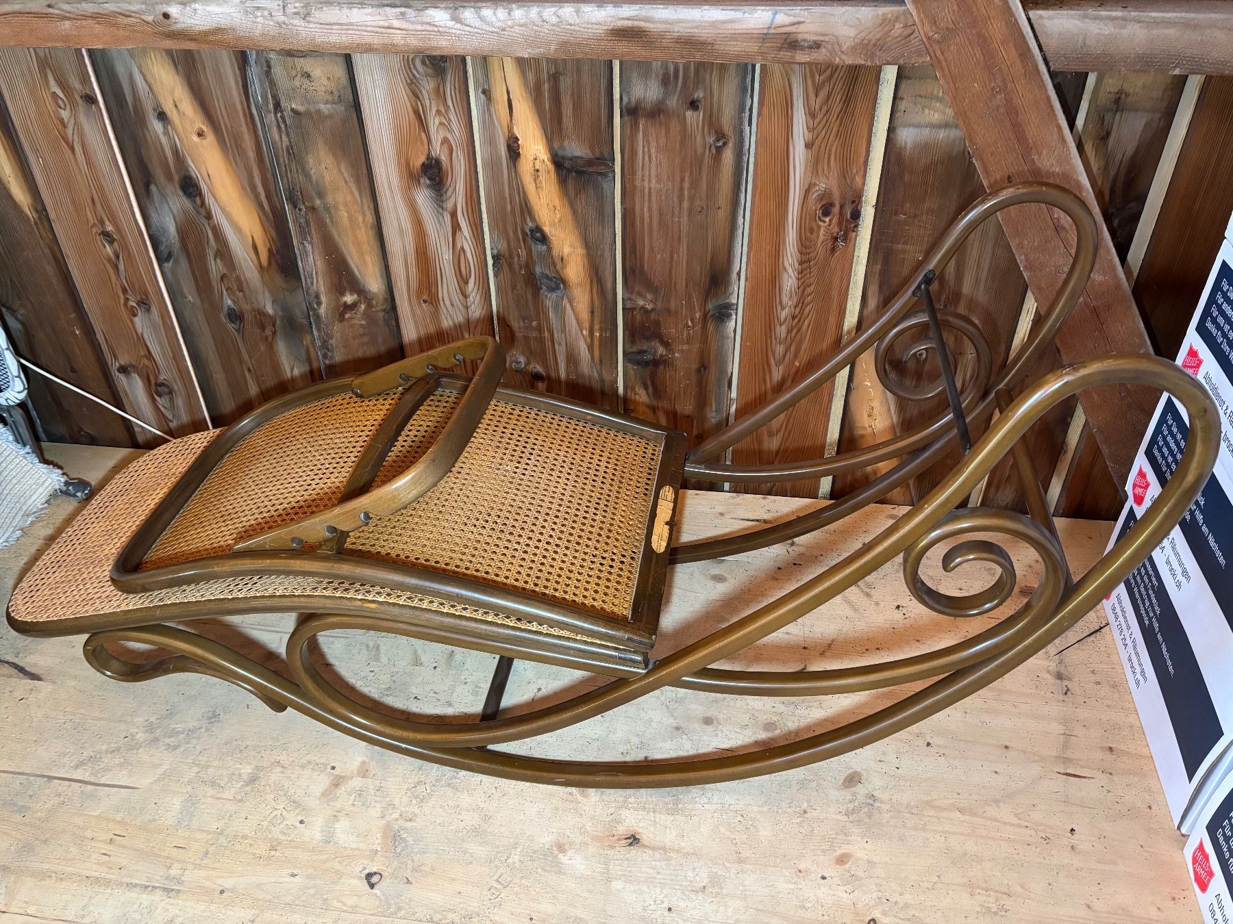 Sedie a sdraio: Thonet Liege Schaukelliege 7500 limitiert Design – Usato da Hinwil venduto da DaniBachman 2