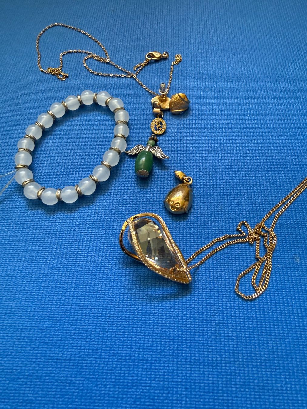 Swarovski Sonstiger Schmuck: Modeschmuck 2 Kettenanhänger mit Swarovski etc. – Gebraucht aus Frauenfeld von Camel16 1