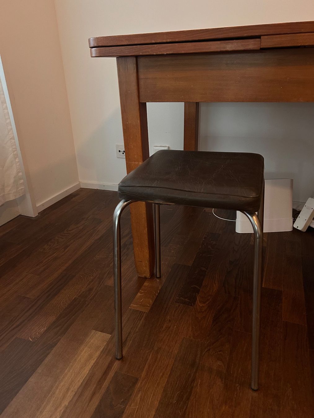 Sgabelli: Vintage Hocker – Usato da Zürich venduto da AriadneK 2