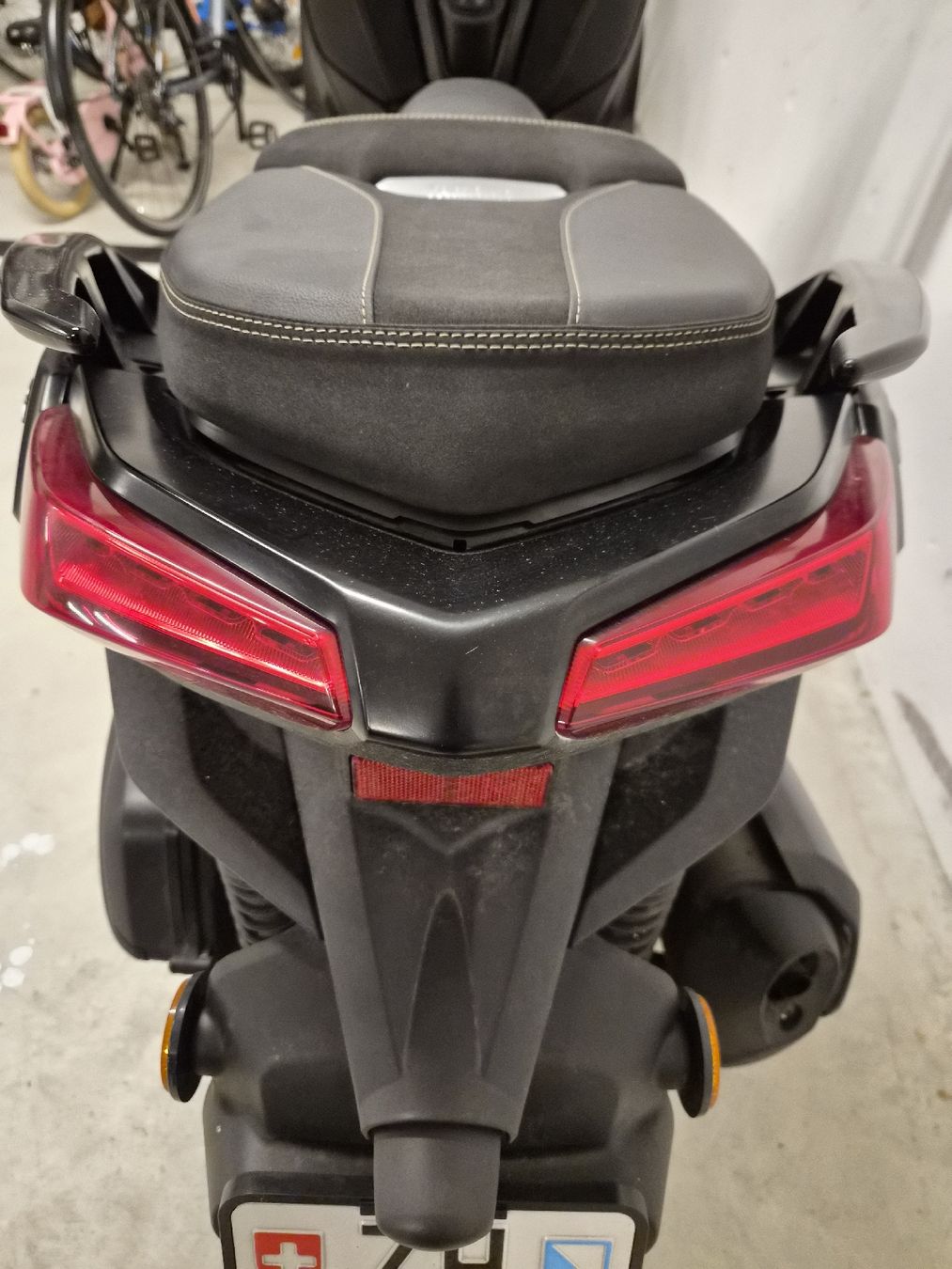 Yamaha Scooters: Yamaha Xmax 300 Tech Max 4500Km super Zustand – Gebraucht aus Küsnacht ZH von LuxuryBroker 6