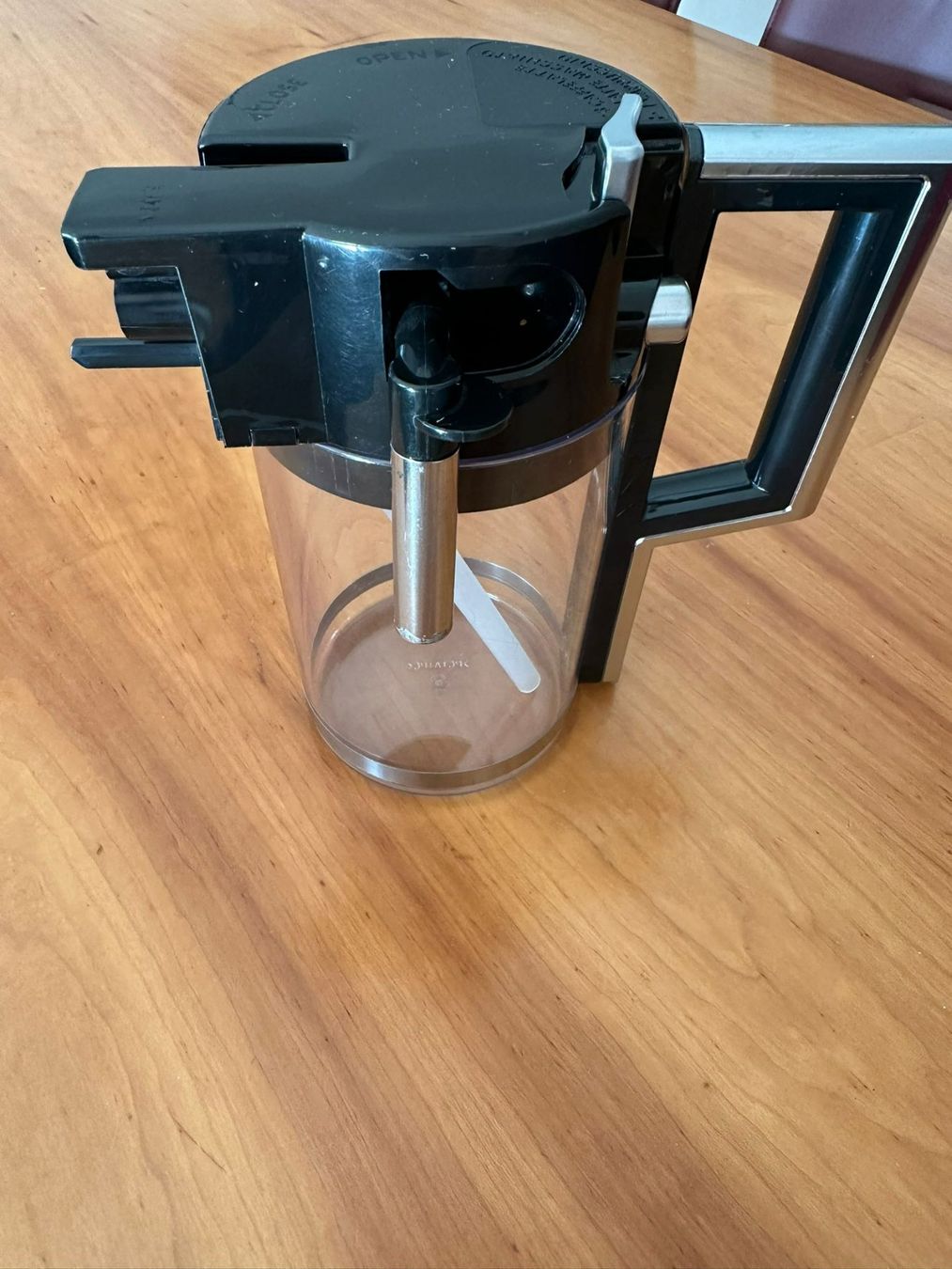 De'Longhi Elettrodomestici da cucina: DE‘LONGHI Milchbehälter – Usato da Burgdorf venduto da interstellar2 2