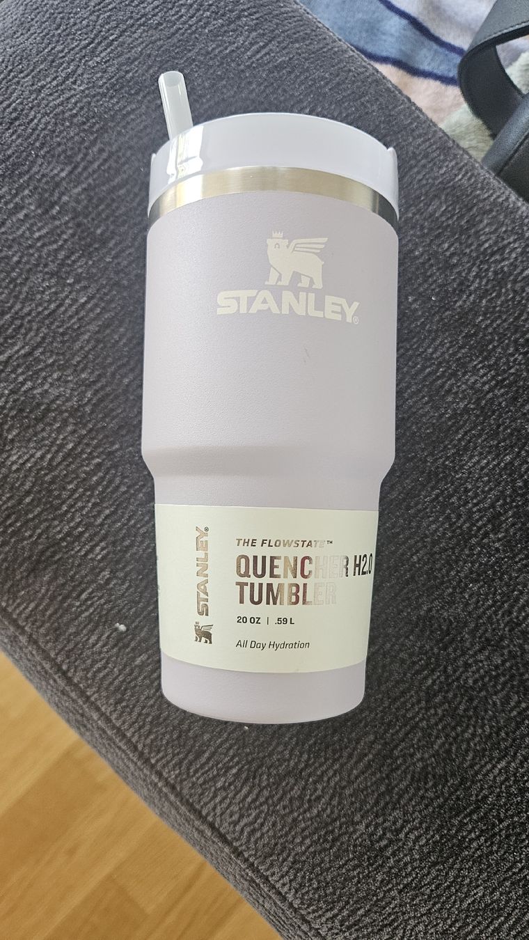 Stanley Gourdes & Thermos: gourde Stanley – Neuf avec emballage d'origine à Orbe par gar_b27k