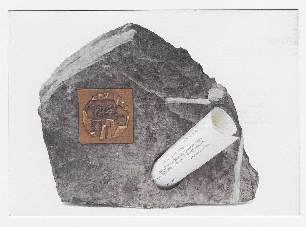 Cartoline postali: Ansichtskarte: Erinnerungsstein Seelisbergtunnel 1976 – Usato da Luzern venduto da gil_9jtr