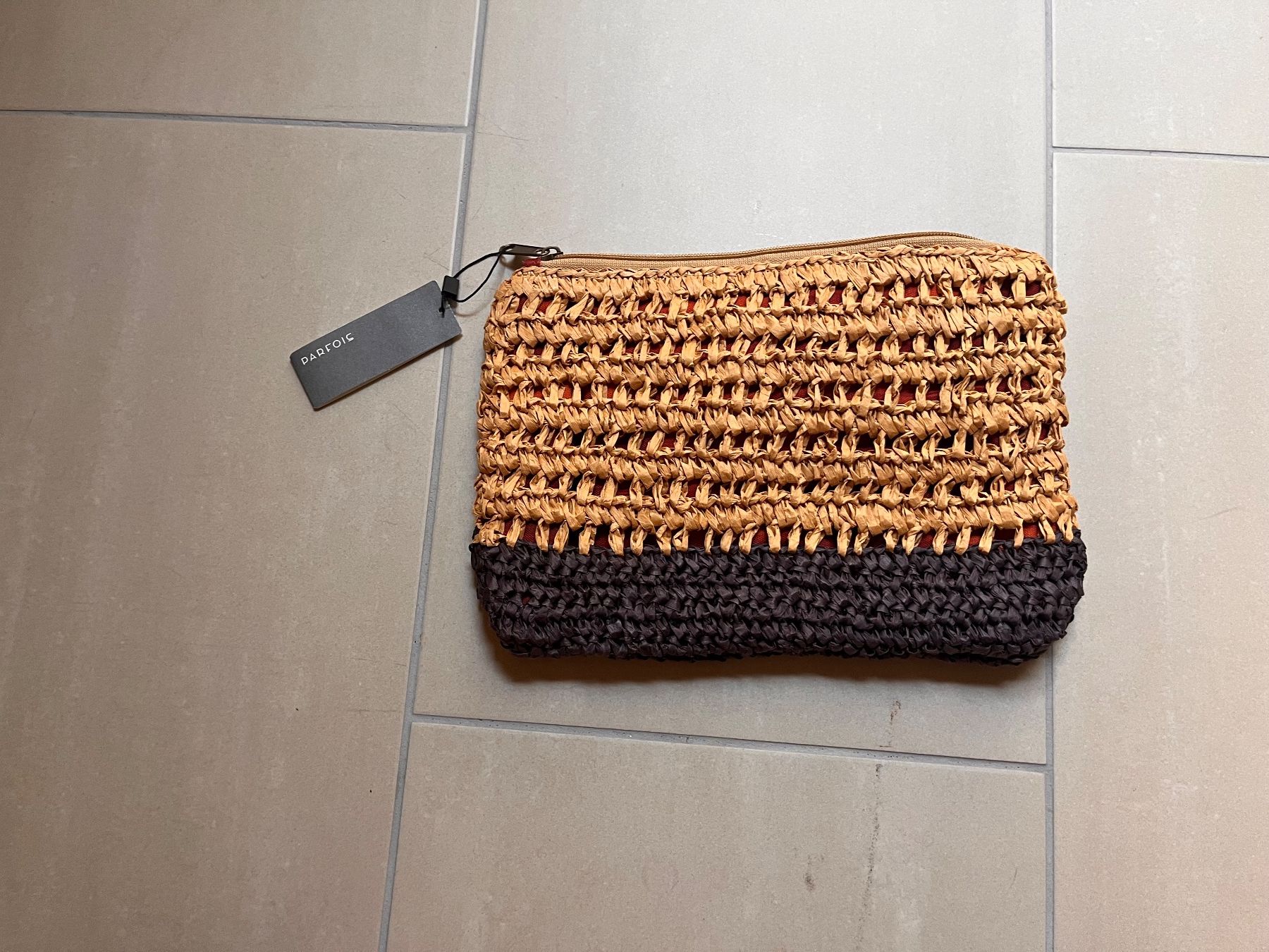 Borse da donna: Pochette Parfois paglia con nappe nuova – Nuovo (secondo la descrizione) da Bassins venduto da mar_m22f 1
