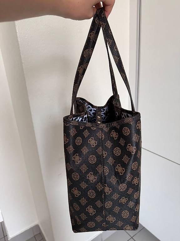 Sacs femmes: Sac à main Guess – D'occasion à Renens VD par Nikola_Grubor 2