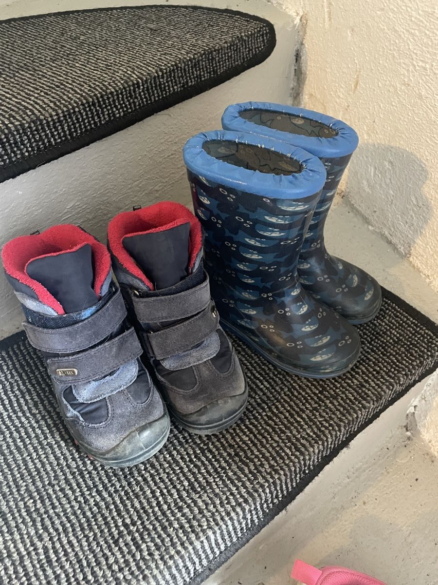 Elefanten Schuhe für Jungen: 3 Schuhe in Grösse 24 – Gebraucht aus Rheinklingen von Wandita 7