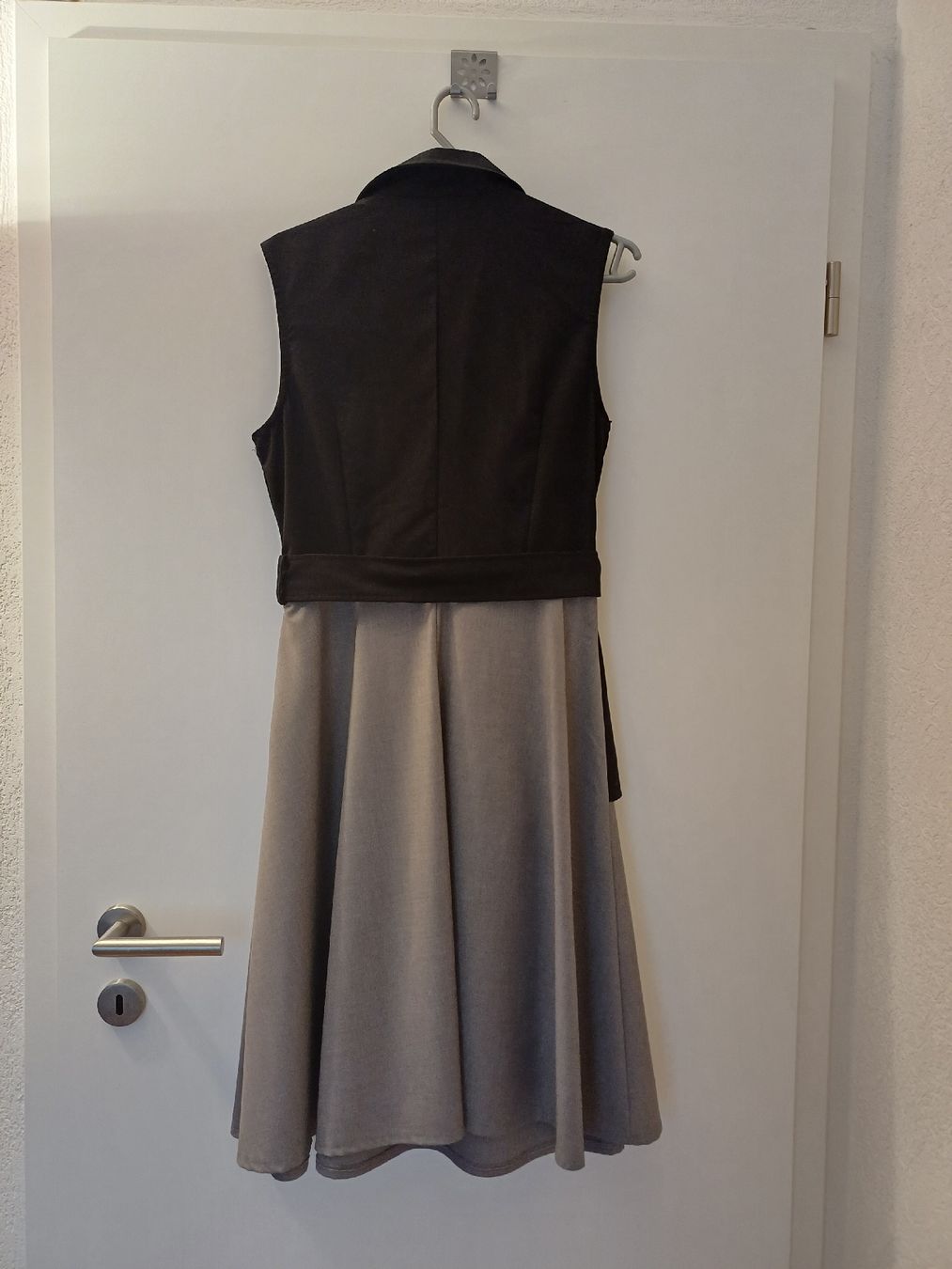 Kleider: Robe, Carnaby, M. – Gebraucht aus Boudry von JulieG13 3