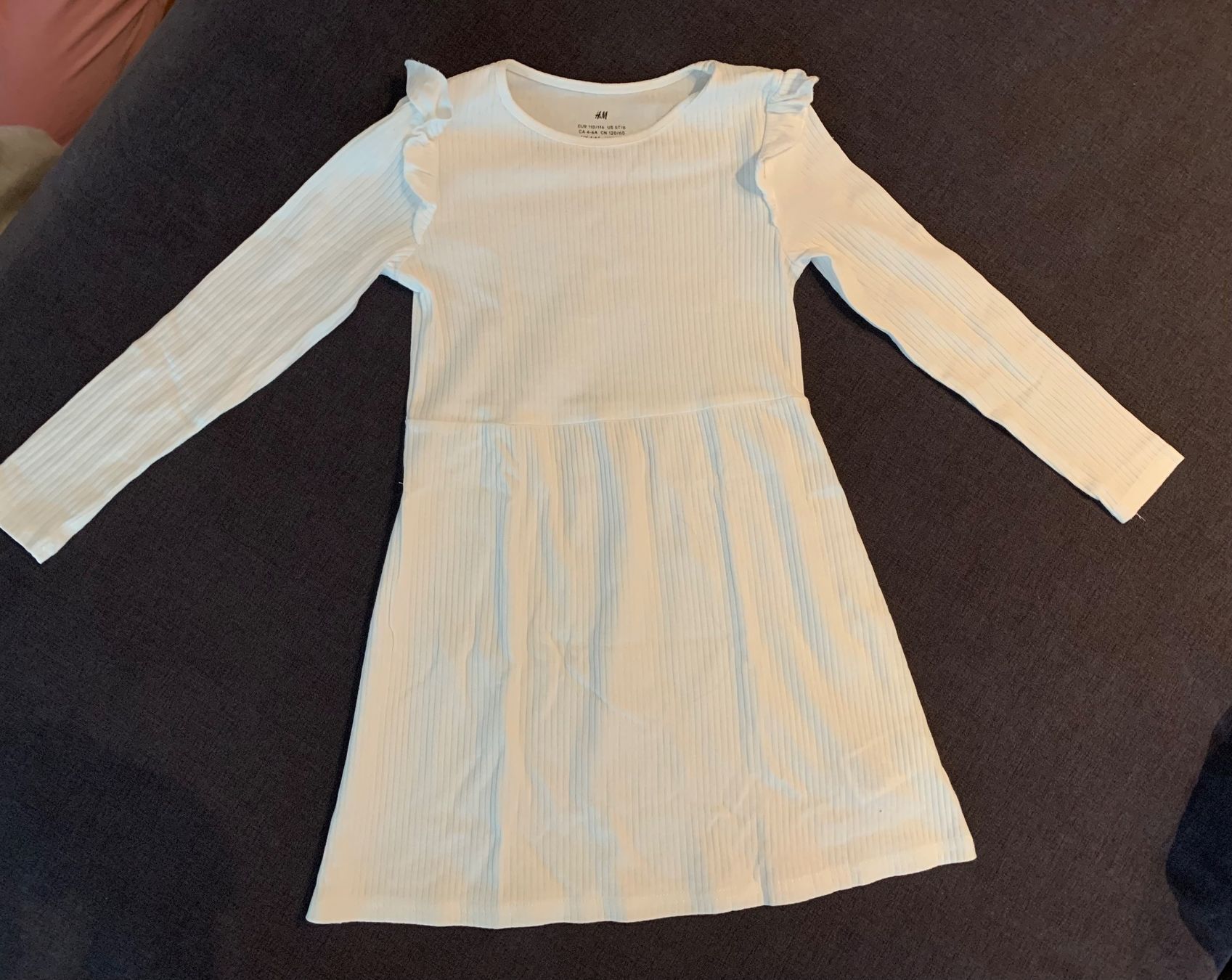 Vestiti & Gonne: Kleid Mädchen Gr. 110/116 – Usato da Bülach venduto da engeli92