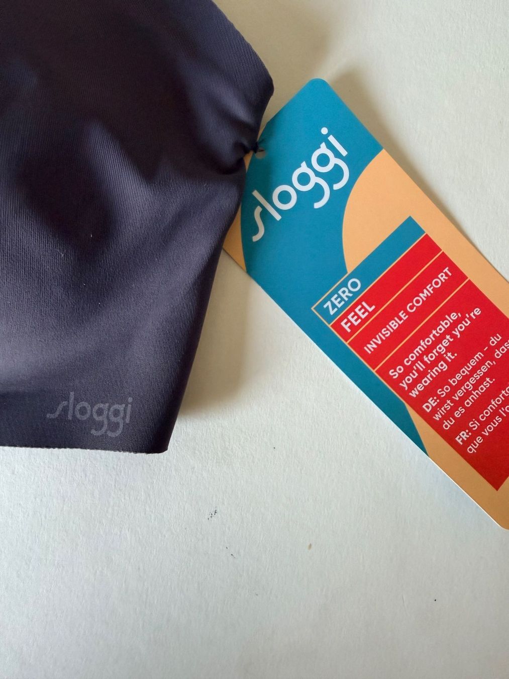 Sloggi Sonstige Unterwäsche: SLOGGI, Bralette ZERO FEEL Ultra, Grösse M, Farbe Dunkelgrau – Neu und originalverpackt aus Rudolfstetten von gst_g7xl 5