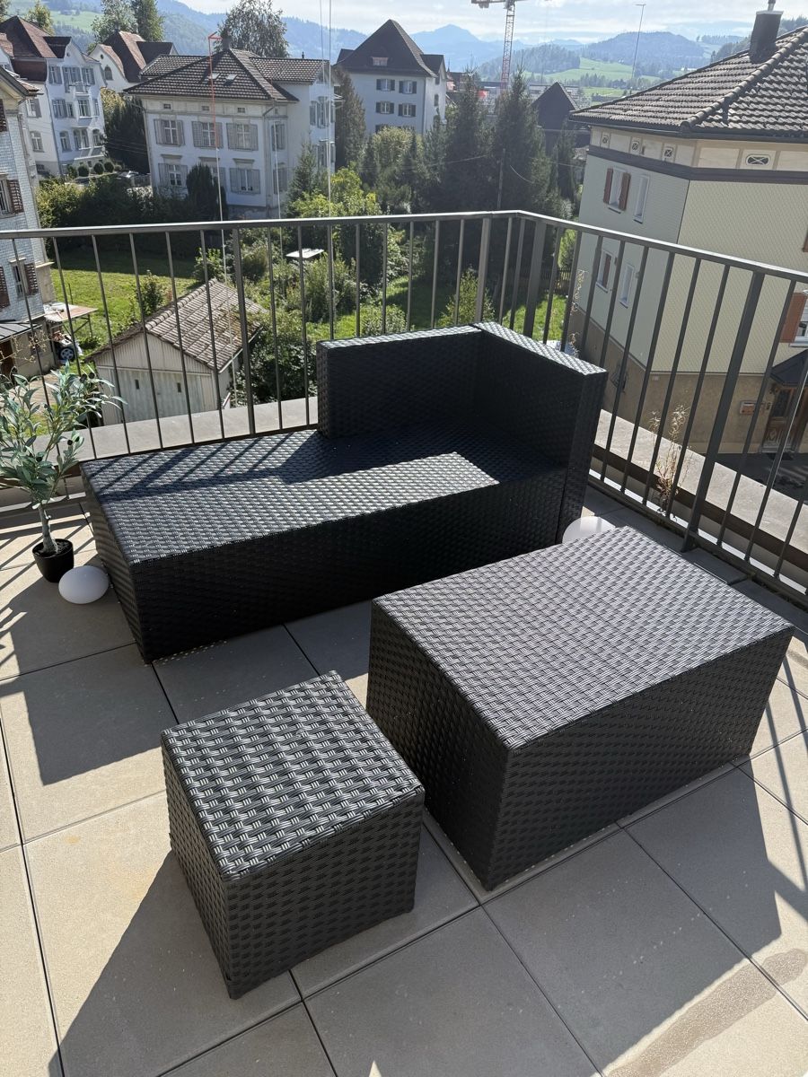 Set di tavolo e panche: GRATIS ! Lounge Set schwarz – Usato da Bütschwil venduto da adi_2g29