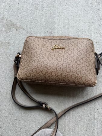 Guess Handtasche, beige/gold