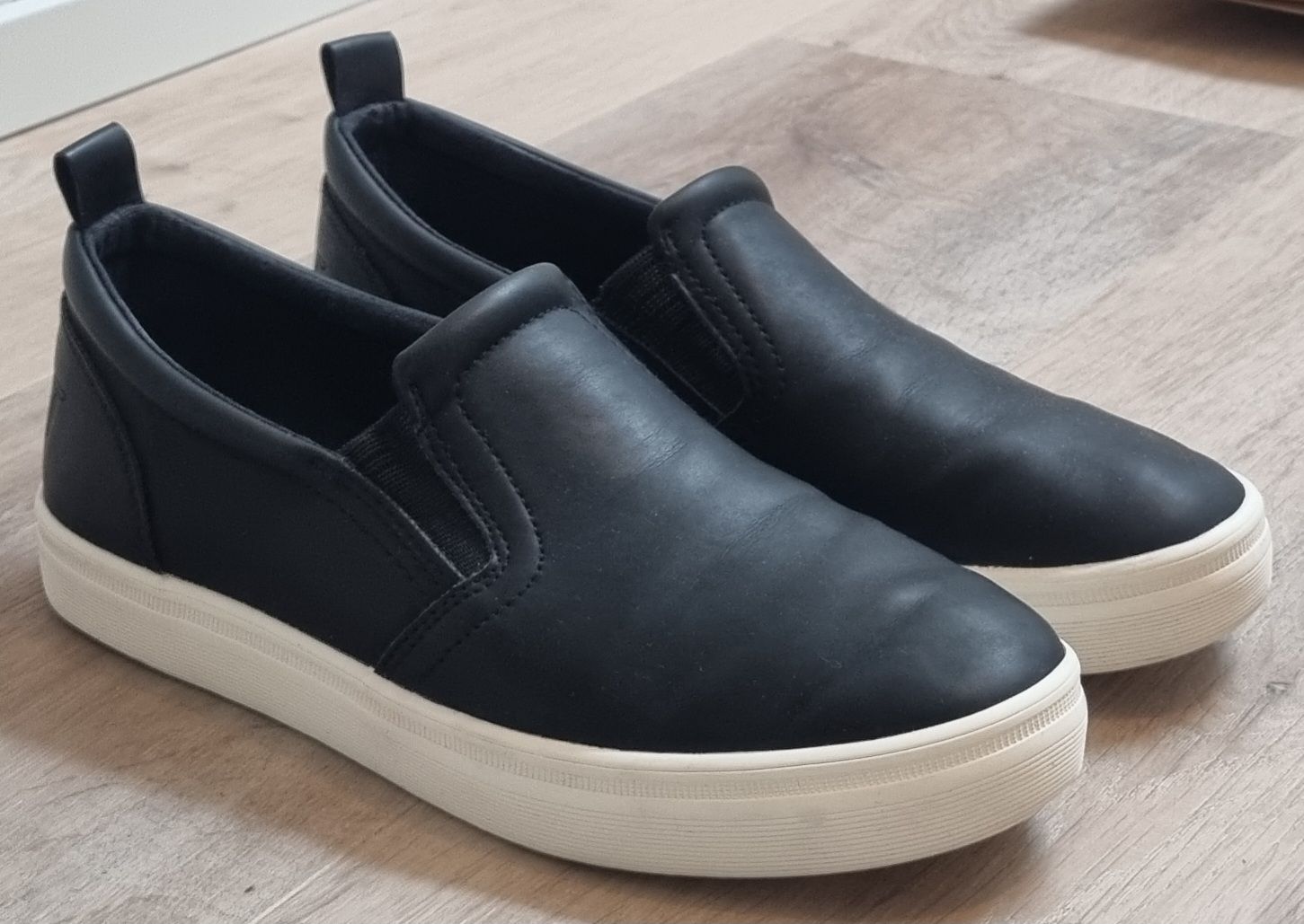 Esprit Scarpe da donna: Esprit Halbschuhe (39) – Nuovo (secondo la descrizione) da Zumikon venduto da theMiinimalist