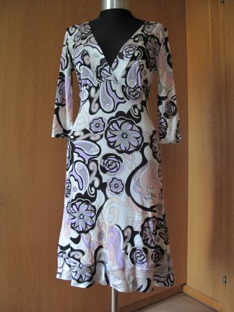 A-Linie Kleid Made in Italy Gr. 36-38 A-Post 9 Fr.