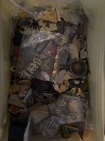 Pins 3 kg bunt gemischt OHNE Hinterteile