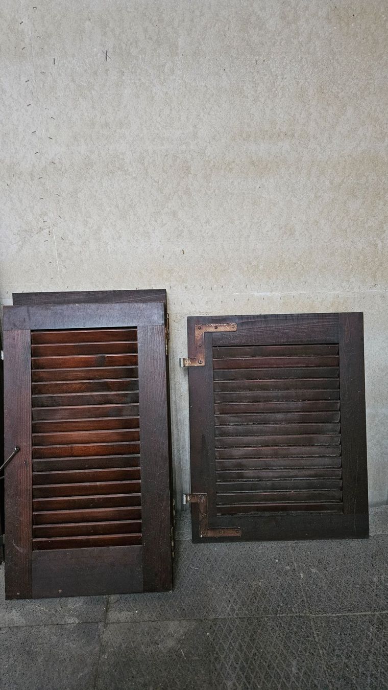 Persiane: Holzfensterladen – Usato da Schangnau venduto da COBRASOL
