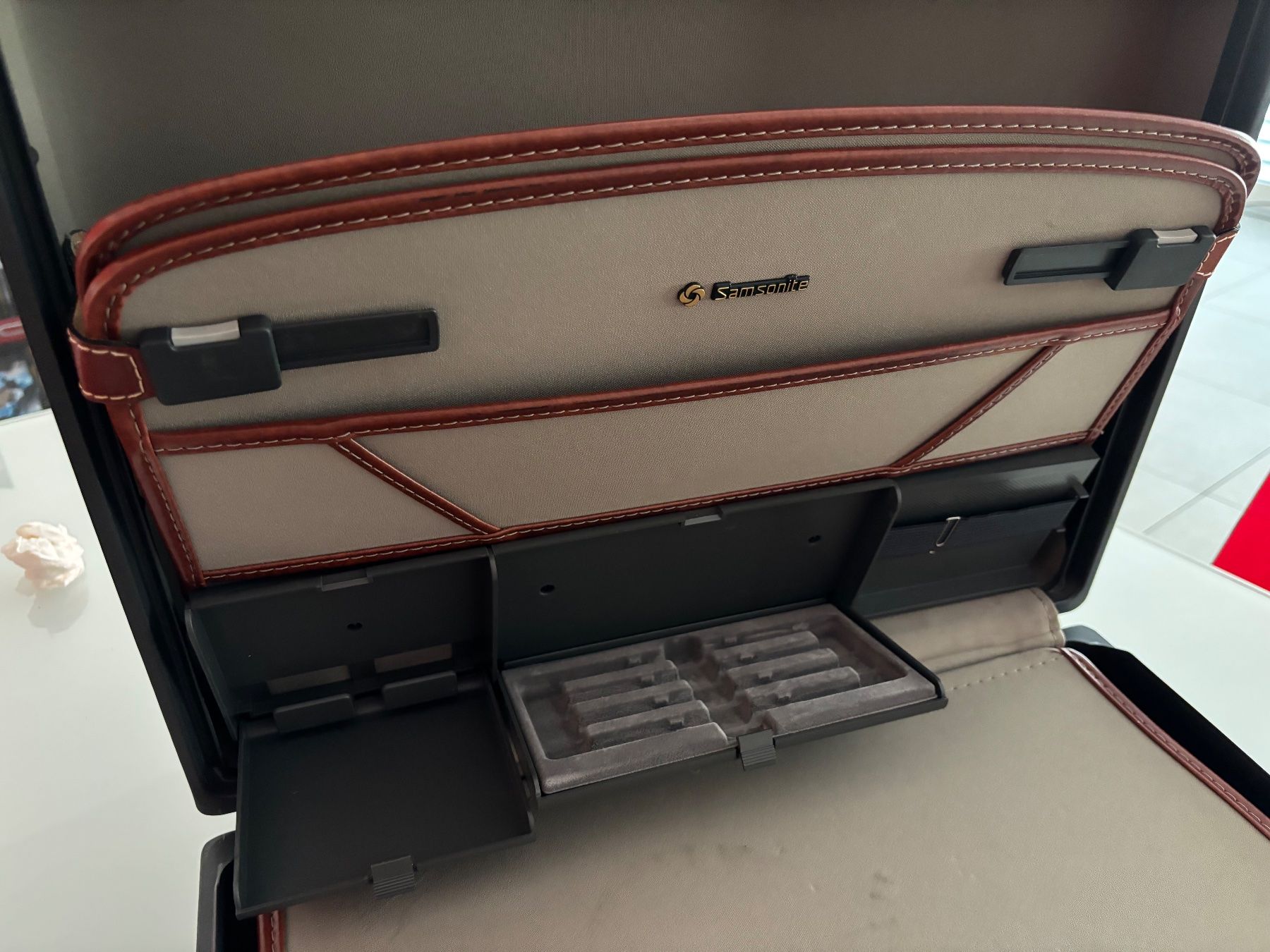 Samsonite Valises & Sacs: Aktenkoffer Samsonite, ab 5.- – D'occasion à Giubiasco par GammaRay85 6