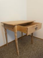 Antiker Tisch aus Tannenholz mit Schublade