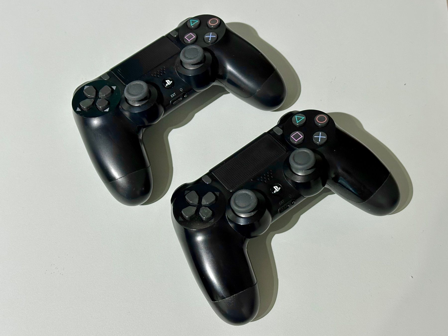 Sony Konsolen: PS 4 inkl. 2 Controller + 5 Videospiele – Gebraucht aus Gams von colinkuehnis 1