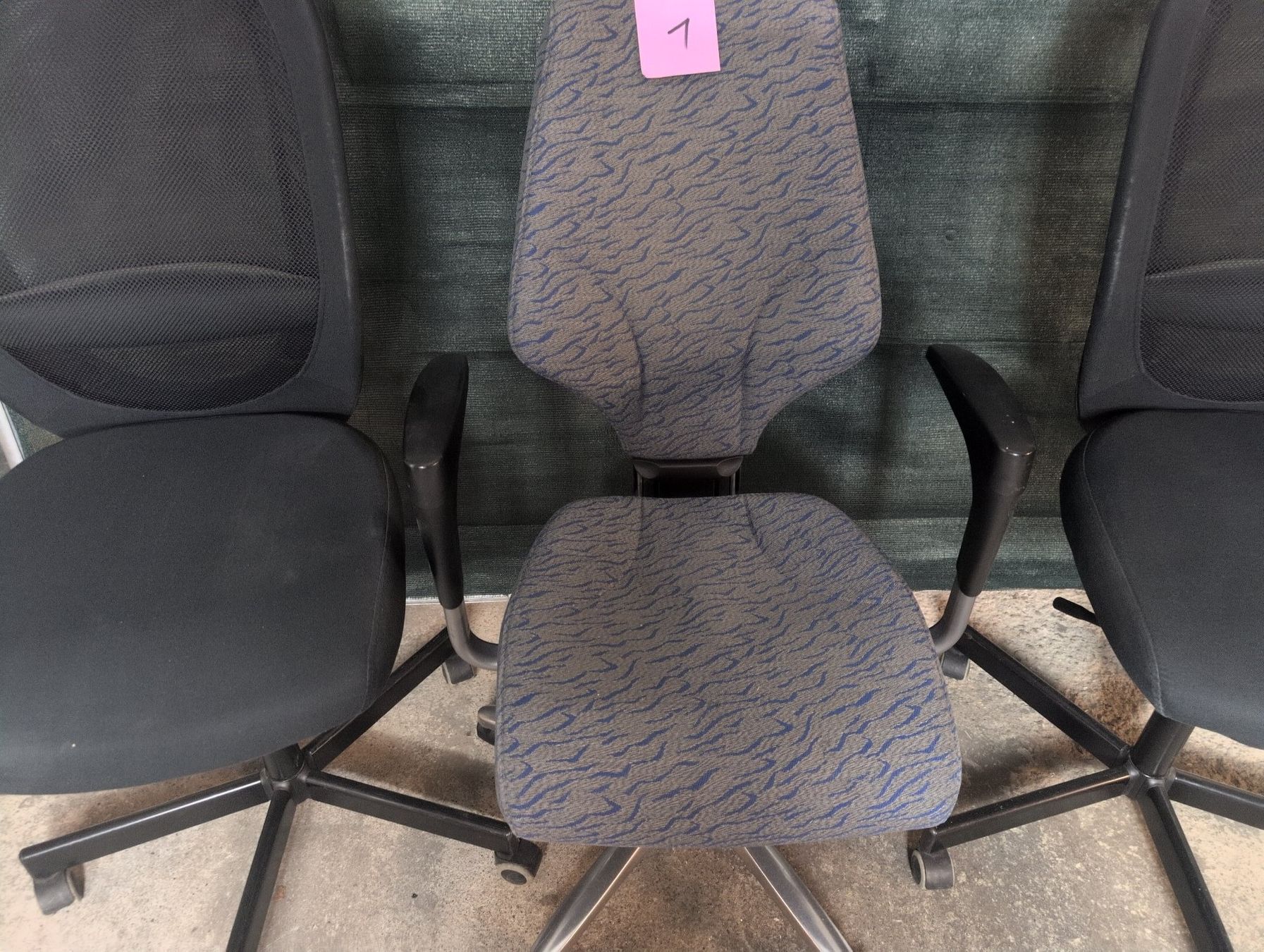 Sedie: Gebrauchte Bürostühle, Drehstühle – Usato da Zürich venduto da ErnstMax67 2