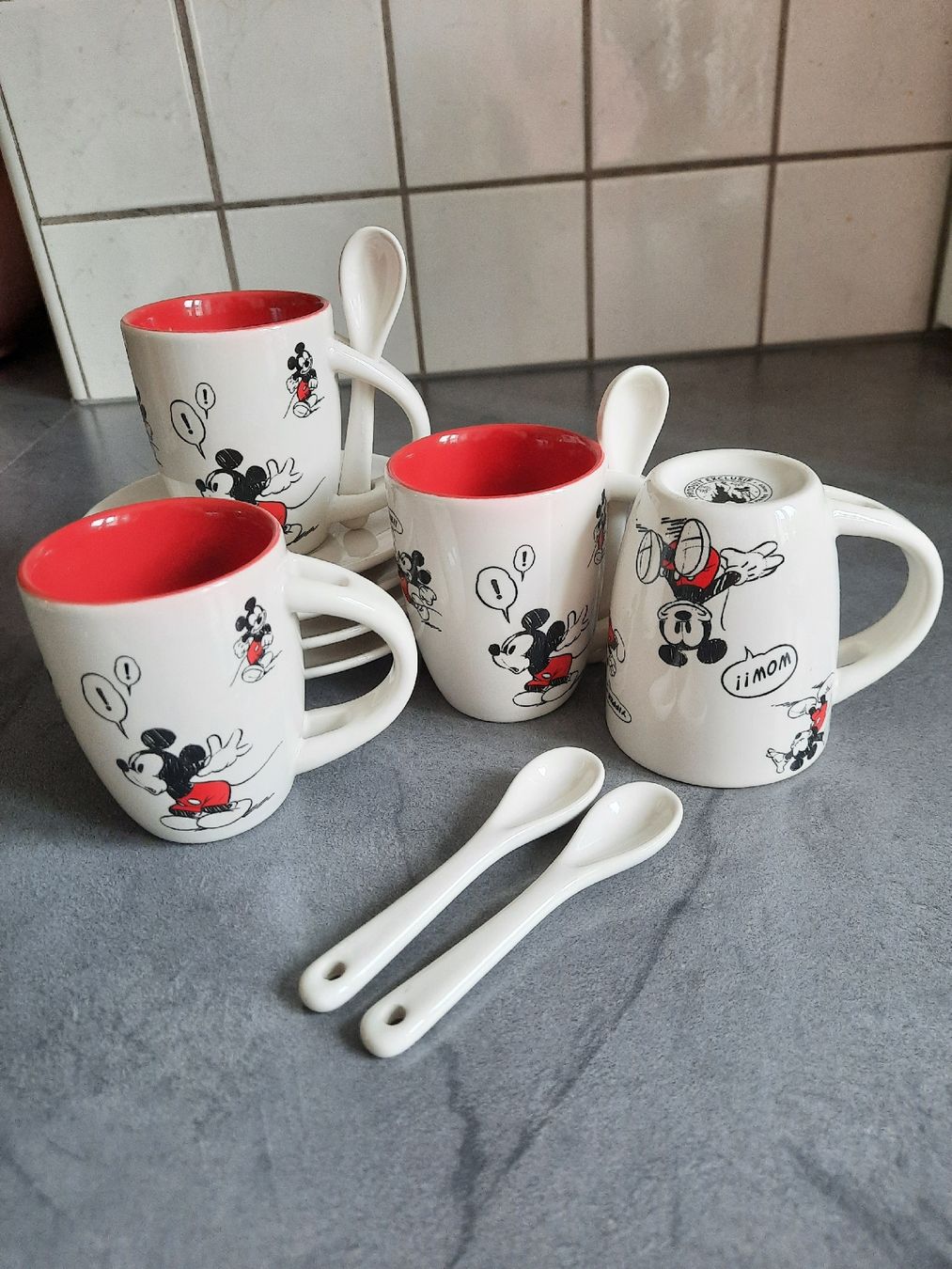 Disney Tazze: 4 TASSES et SOUS-TASSES, MICKEY – Usato da Le Locle venduto da marylise01