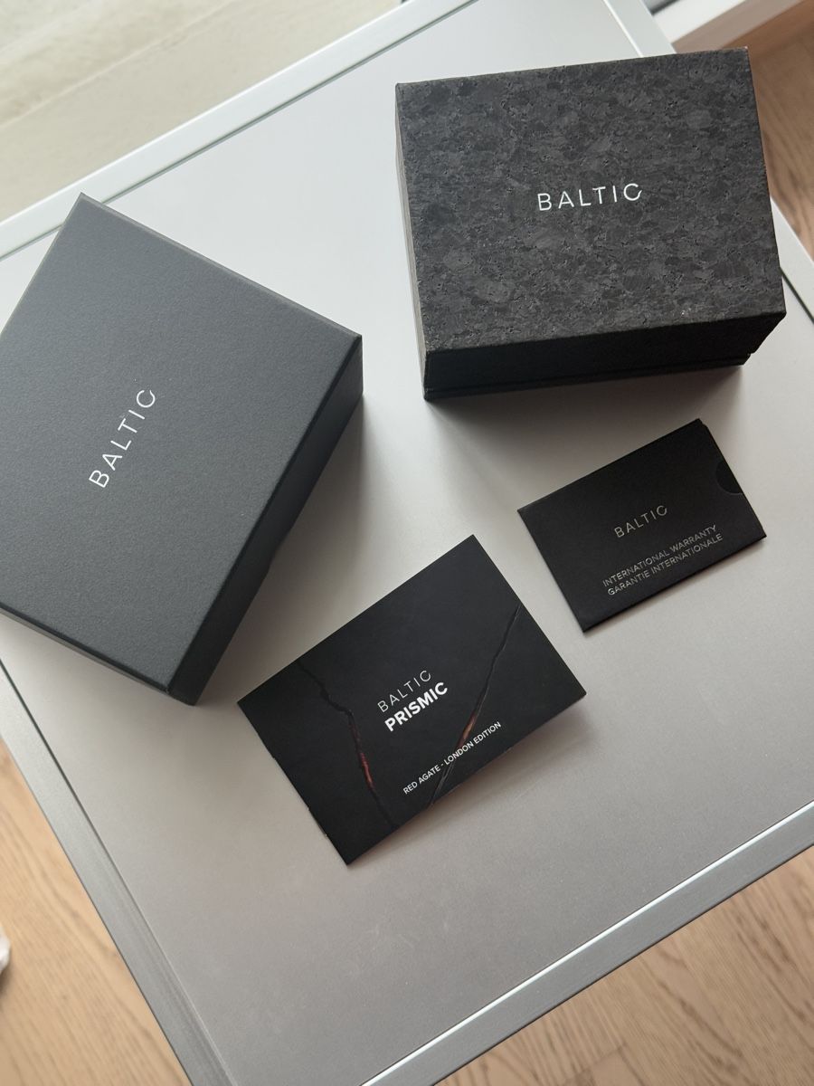 Baltic Orologi: Baltic Prismic 'Red Agate Stone Dial' – Nuovo (secondo la descrizione) da Zürich venduto da Kit_90 5