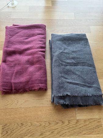 2x Esprit Schal, Beere & grau