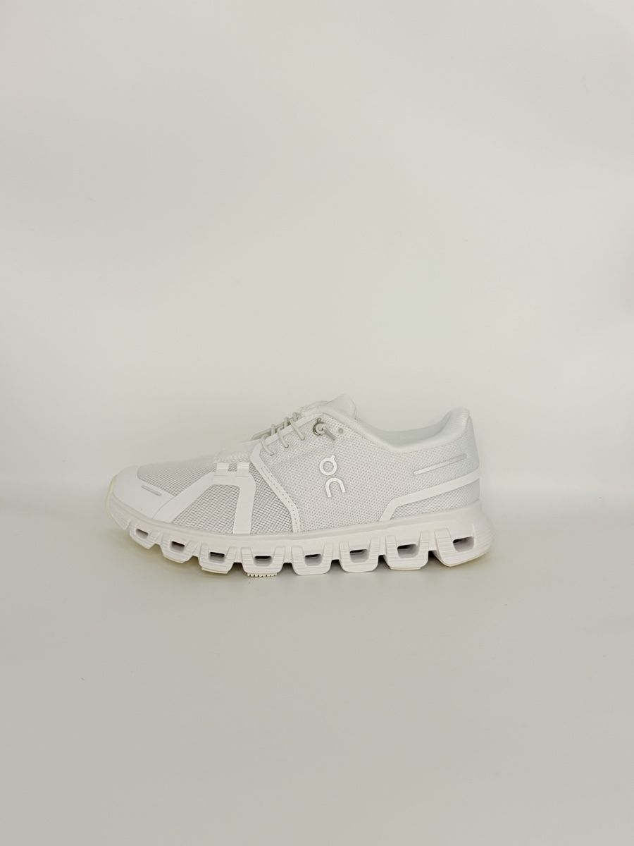 On Scarpe da donna: On Cloud 6 EU 38  – Nuovo e nell'imballaggio originale da Oberengstringen venduto da can_5gxb