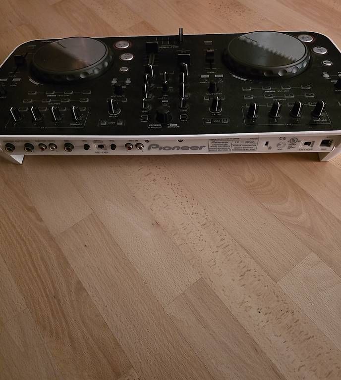 Console di mixaggio: Pioneer Ddj ergo – Usato da Bronschhofen venduto da doc.brow