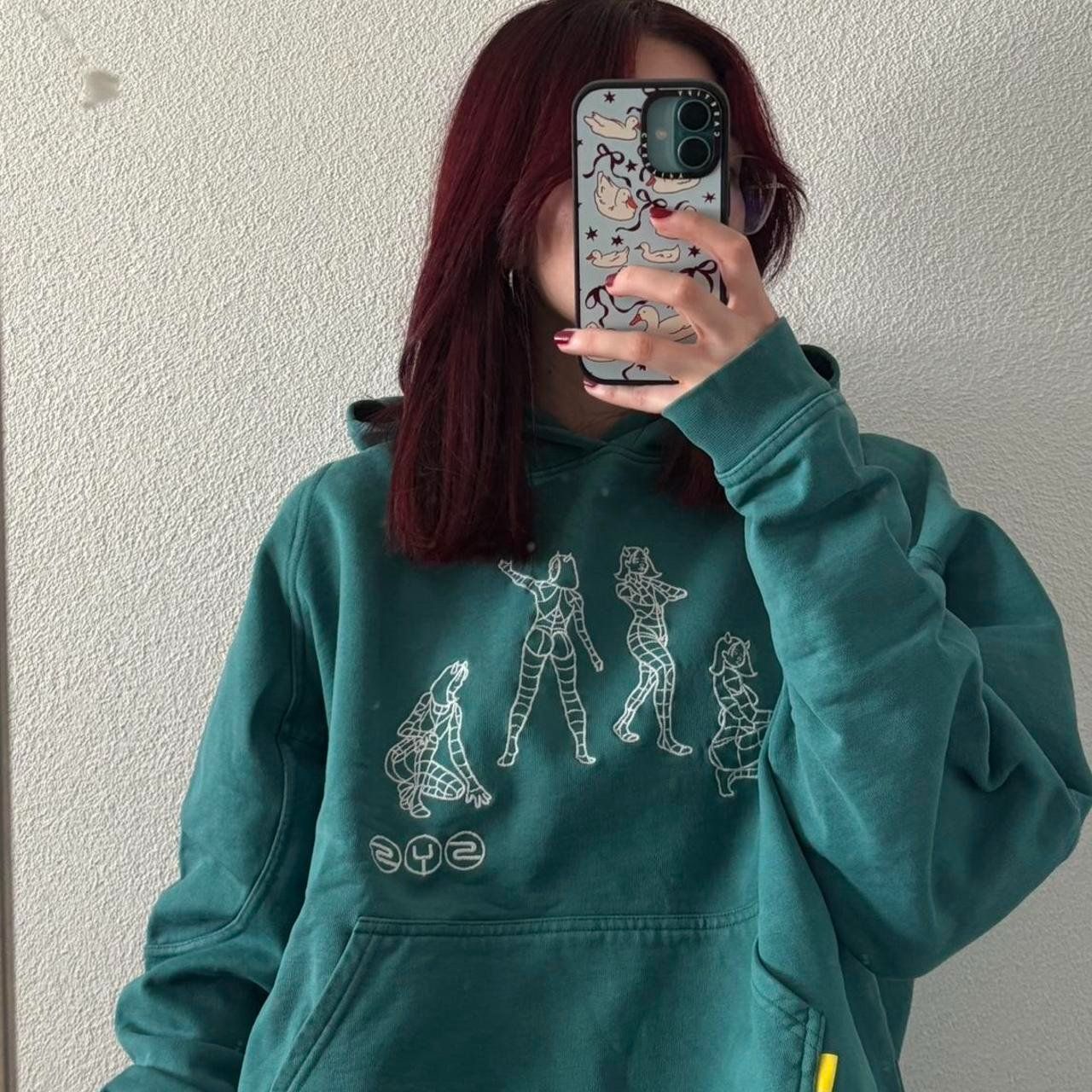 Pulls & Sweat-shirts: Systemic Kira green hoodie – Neuf (Voir description) à Matten b. Interlaken par anisacorner 1