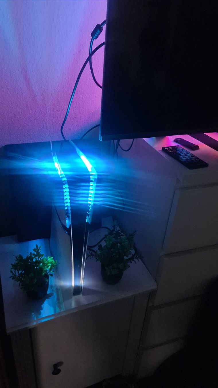 Sony Consoles: Ps5 pro + RGB 2tb + controller + alles in ovp +garantie – Neuf (Voir description) à Trimbach par Display
