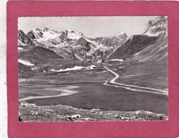 Albula Hospiz mit Piz Piramida