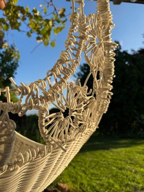Gartenhängesitze: Weisser Hänge-Sessel – Gebraucht aus Pfäffikon ZH von Zuegelfamilie 2