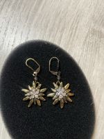 Schicke Edelweiss Ohrringe, Goldfarbig mit Strass Steinen