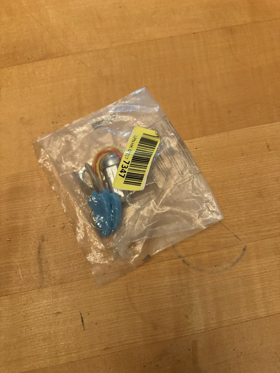 Mofa-Ersatzteile: Mofa Zündschloss – Neu und originalverpackt aus Dübendorf von Sachs621