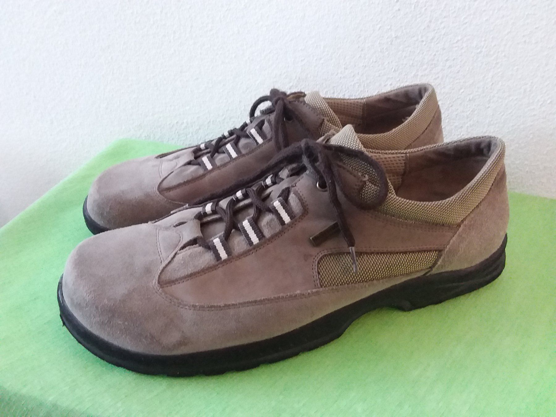 Helvesko Scarpe da uomo: HELVESKO Schnürschuh, Gr 45 – Usato da Uitikon Waldegg venduto da Risibisi7 1