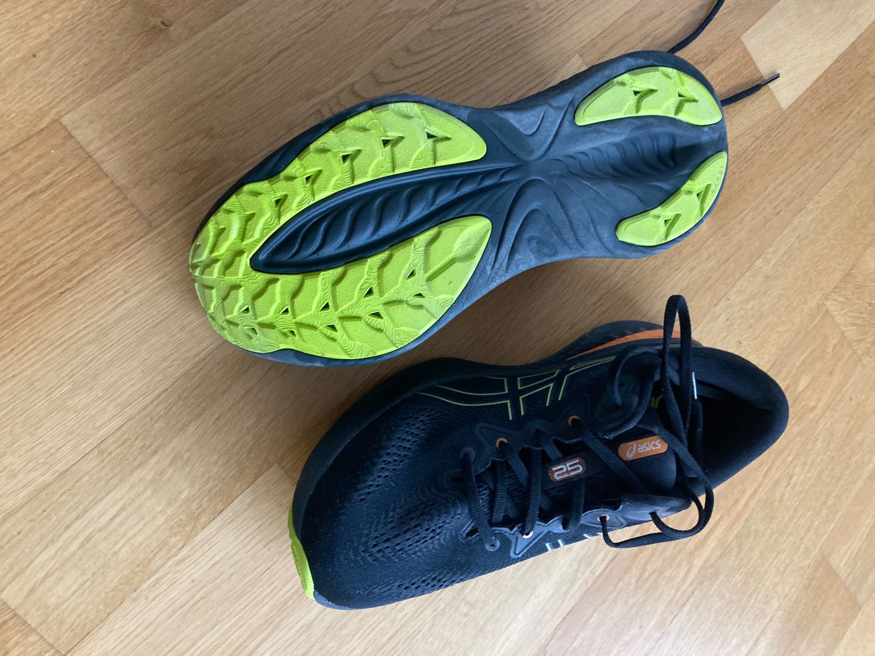 Asics Scarpe da uomo: Asics PureGel 25 – Usato da Seengen venduto da murmelo 1