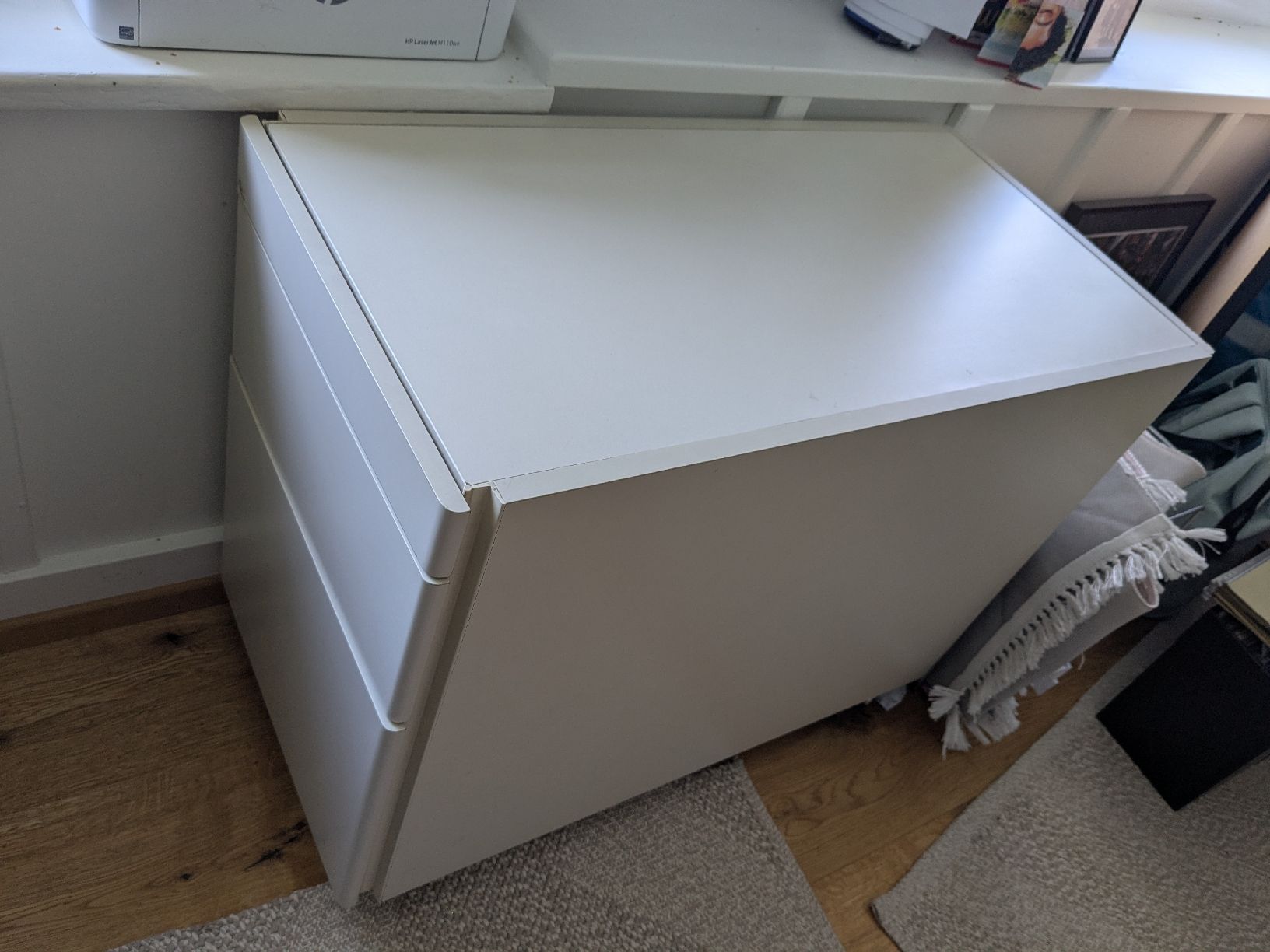 Eléments de bureau: Rollcontainer RWD hellbeige mit drei Schubladen gebraucht – D'occasion à Bülach par wannabeindalight
