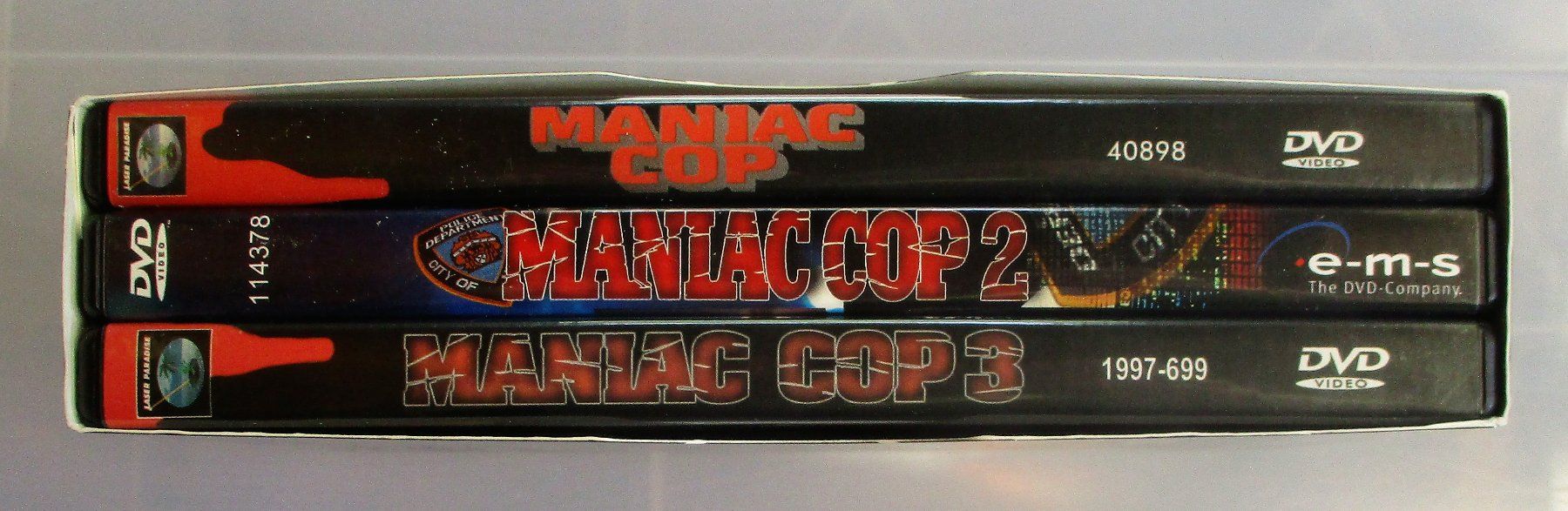 Tutti i DVDs: MANIAC COP TRILOGY - William Lustig 3-DVD Box – Usato da Wattwil venduto da Muriel10 3