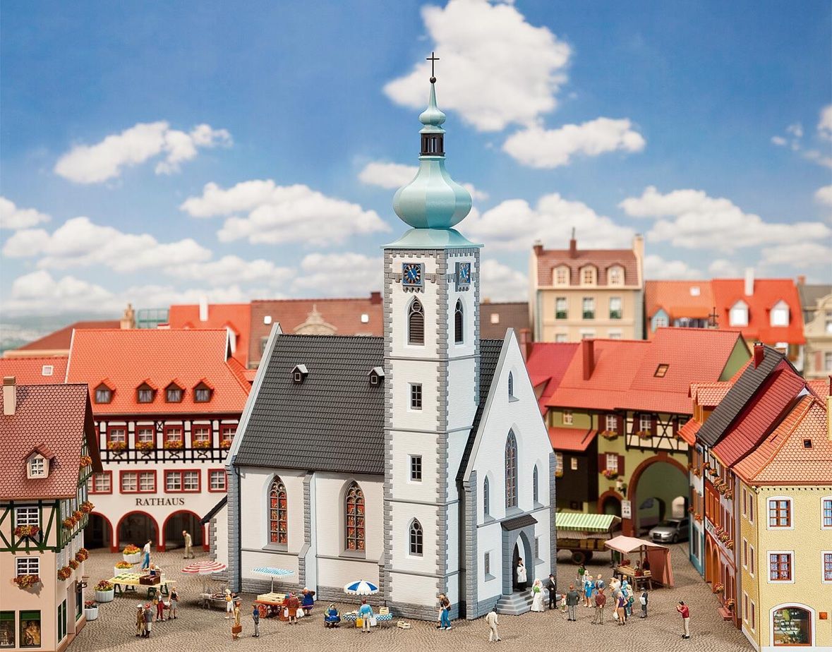 Faller Modellini di ferrovie: Faller 130490 Kleinstadtkirche H0 – Nuovo e nell'imballaggio originale da Wollerau venduto da saymon_eggler 1