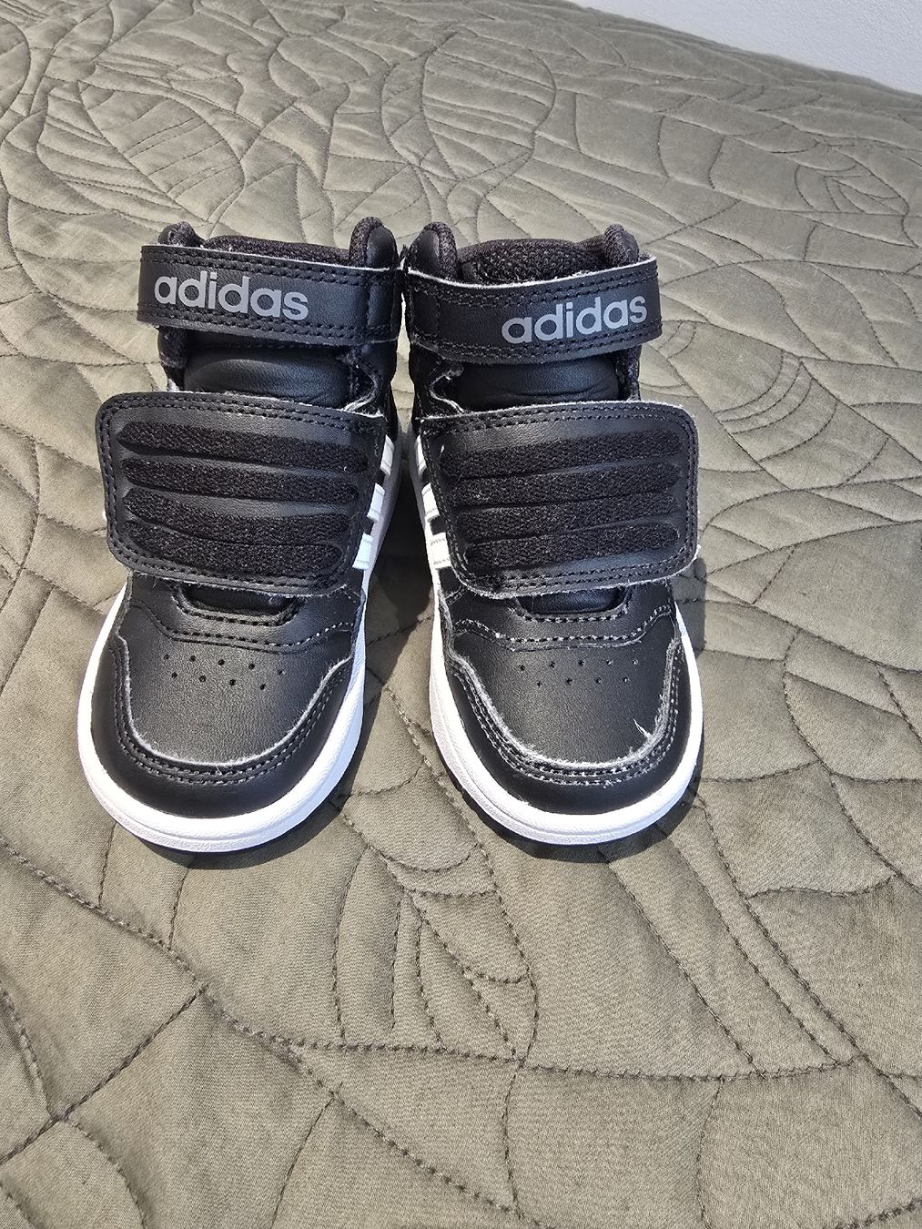 Adidas Schuhe für Jungen: Adidas Kinder Schuhe,  Gr.22 – Neu und originalverpackt aus Rorschacherberg von Olgamedved 6