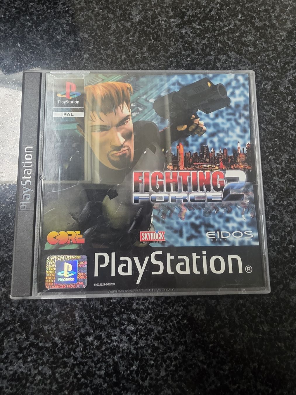 Jeux: Fighting Force 2 PS1 – D'occasion à Chavornay par Crash37