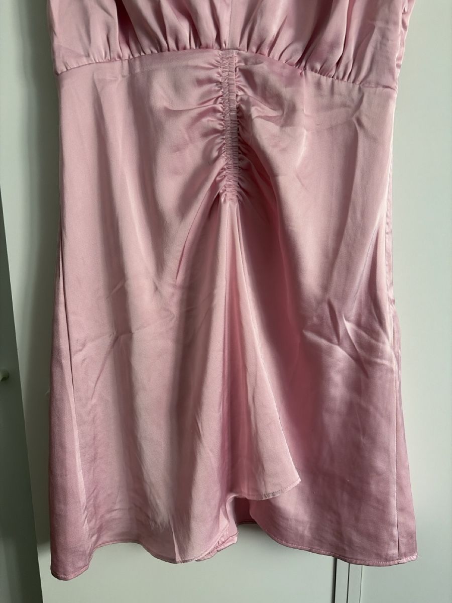H&M Robes: Robe rose H&M taille S – D'occasion à Renens VD par sar_bwz5 3