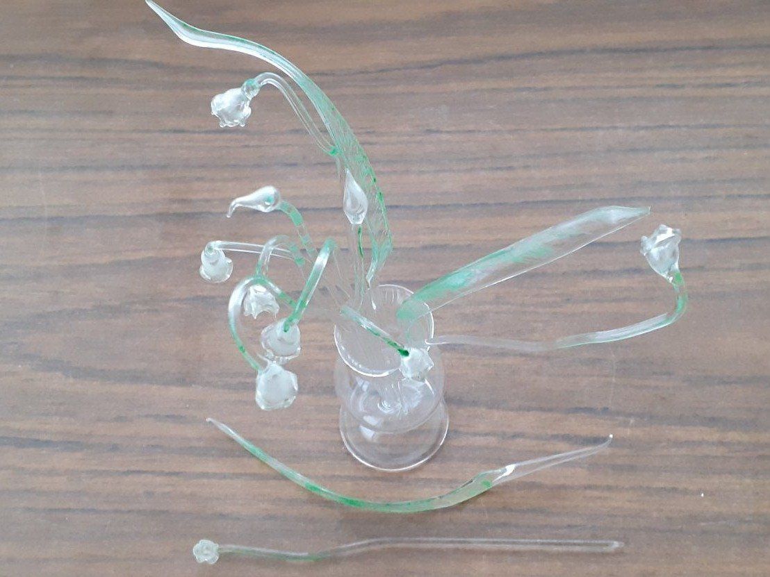 Figuren: Glasfigur antik - Blumenstraus Maiglöckchen – Gebraucht aus Mörschwil von antiksalon 5