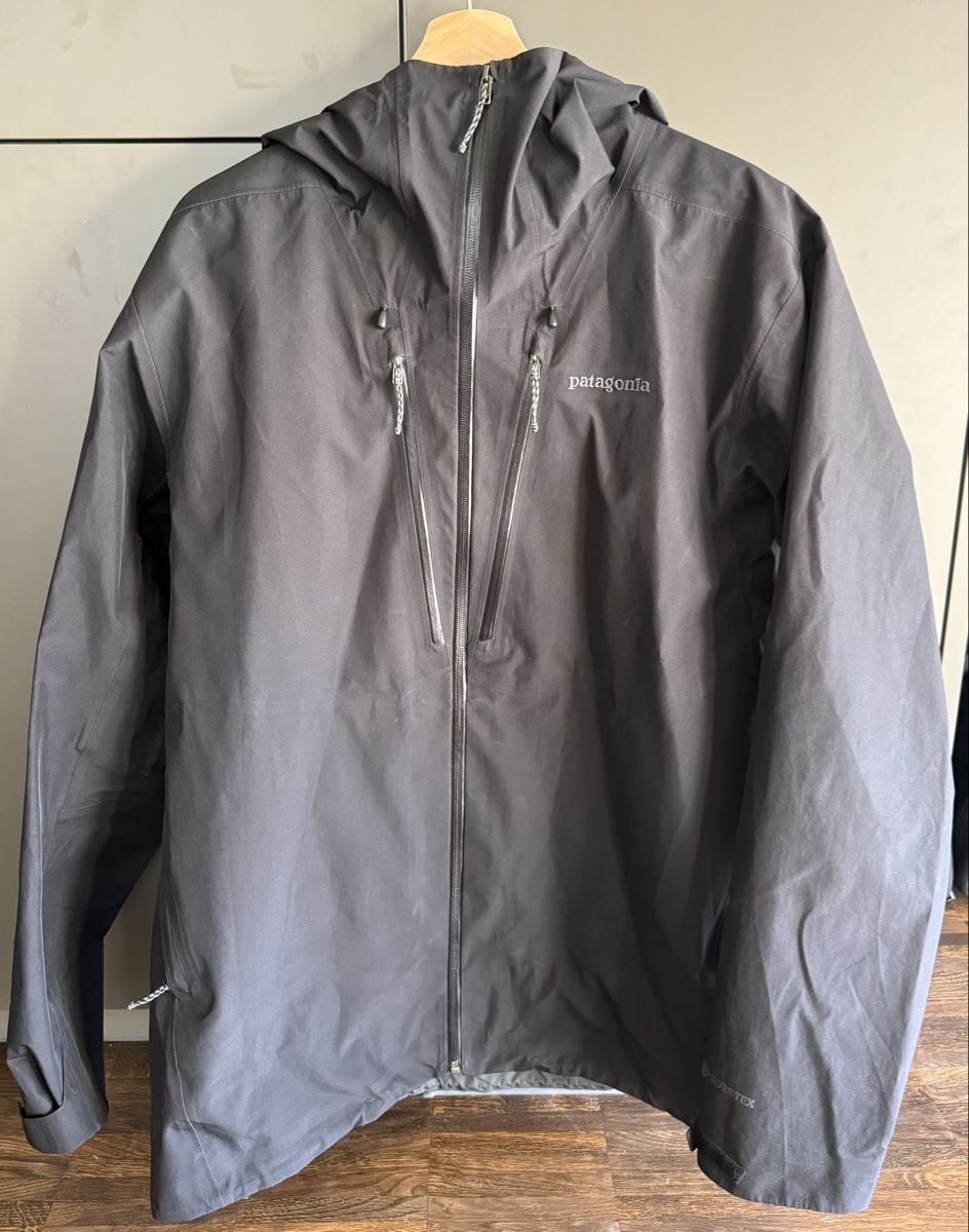 Patagonia Giacche: Patagonia Pluma Jacket Men Large Black – Usato da Basel venduto da coco_roro