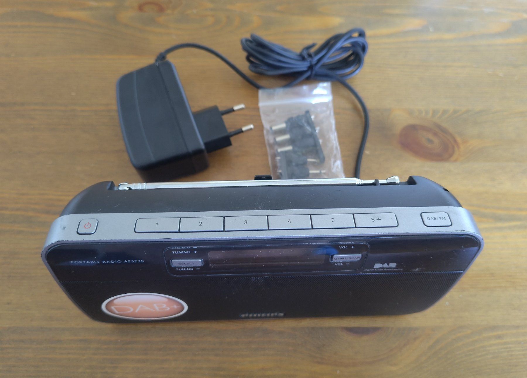 Philips Radio: Philips AE5230/12 DAB+ Radio – Usato da Wohlen AG venduto da gnabbr 2