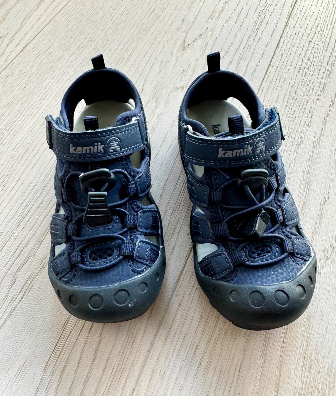 Kamik Herrenschuhe: Trekking Sandalen Gr.27 NEU – Neu und originalverpackt aus Triesen von DH1910